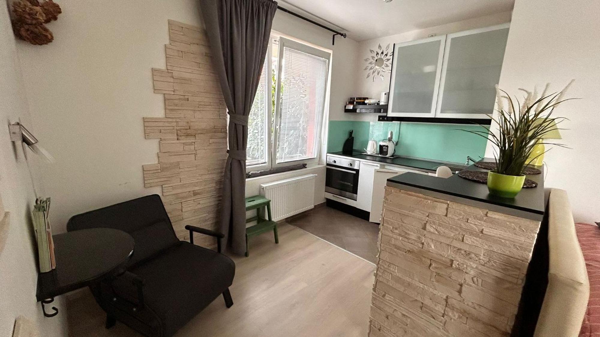 Bastien Studio Near Airport Praag Buitenkant foto