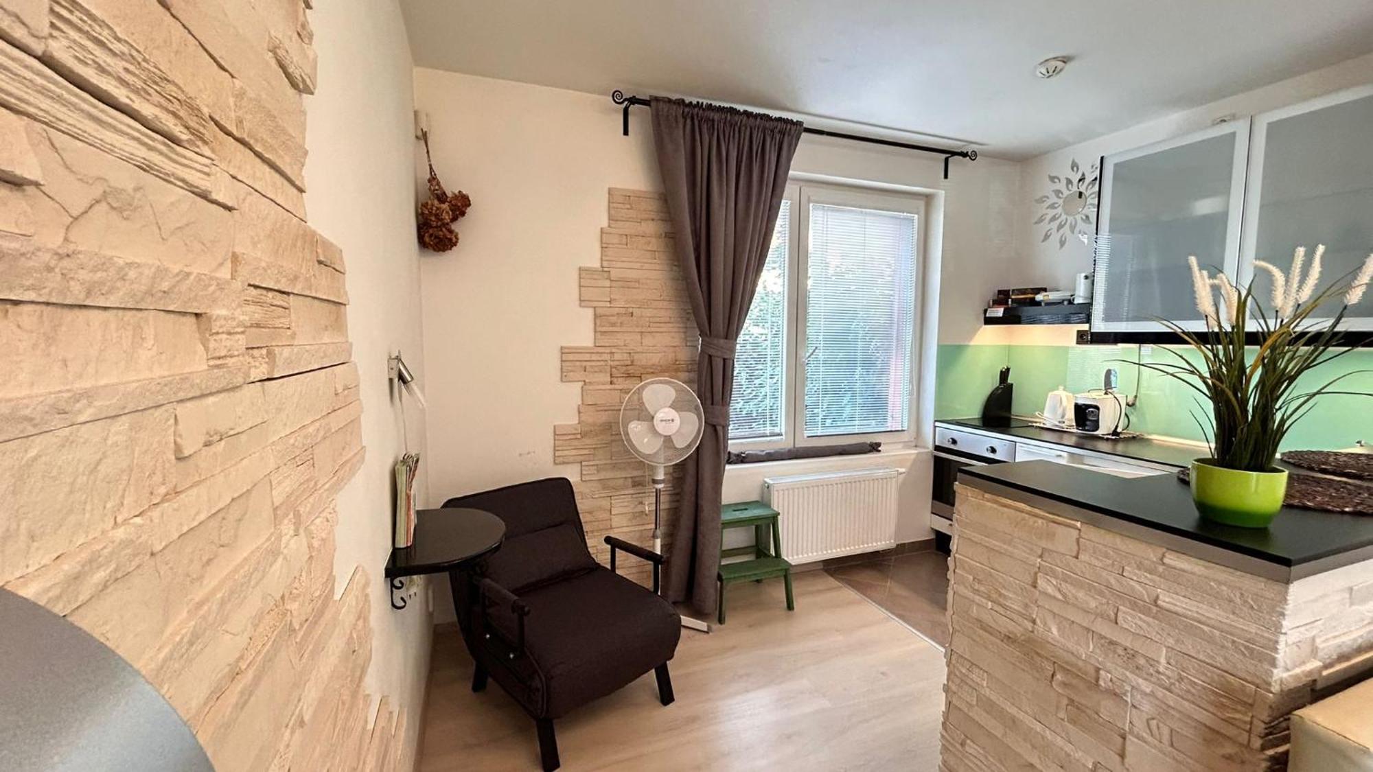 Bastien Studio Near Airport Praag Buitenkant foto
