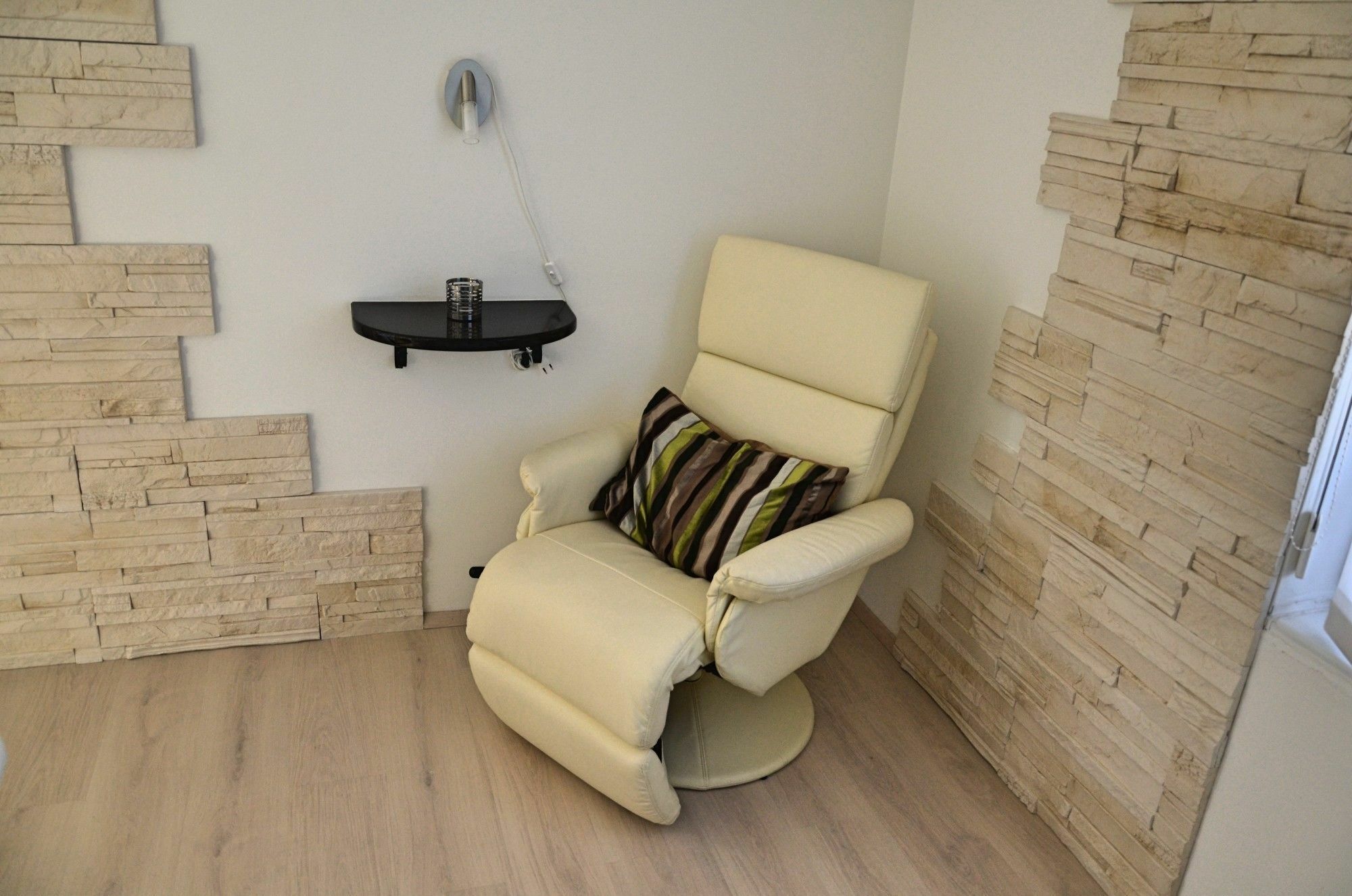 Bastien Studio Near Airport Praag Buitenkant foto