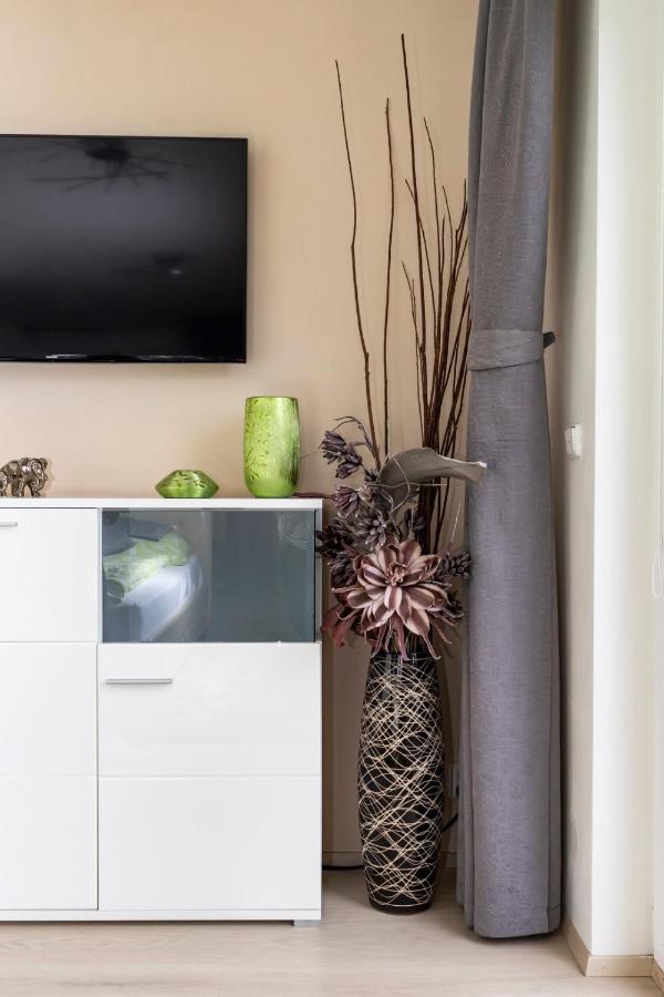 Bastien Studio Near Airport Praag Buitenkant foto